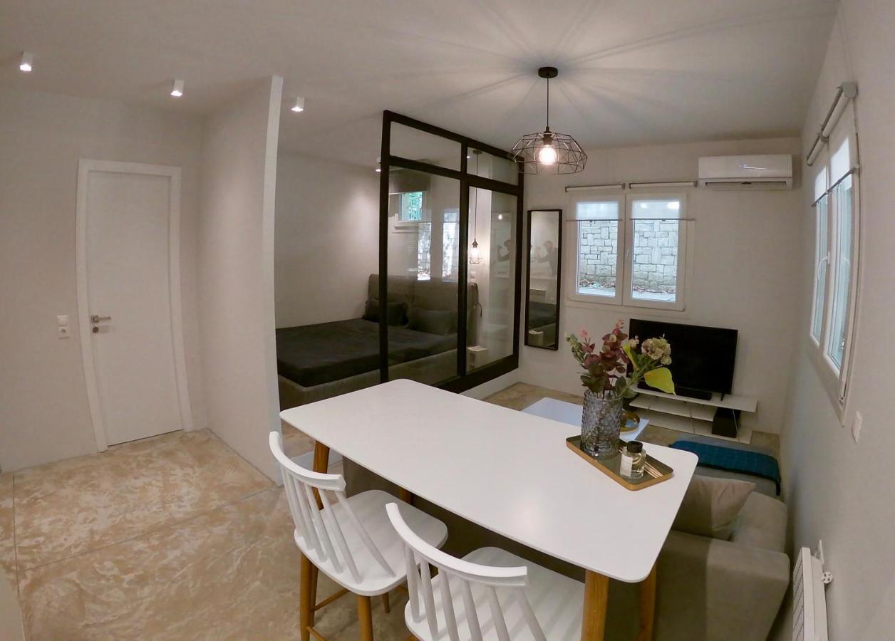 Renovated Apartment In Kifissia Center Near Metro G25 Athén Kültér fotó